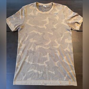 Gymshark Men’s Brown/Tan Active Tee (M)